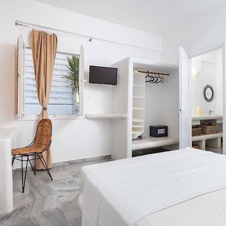 Aspries Suites Piso Livadi Extérieur photo