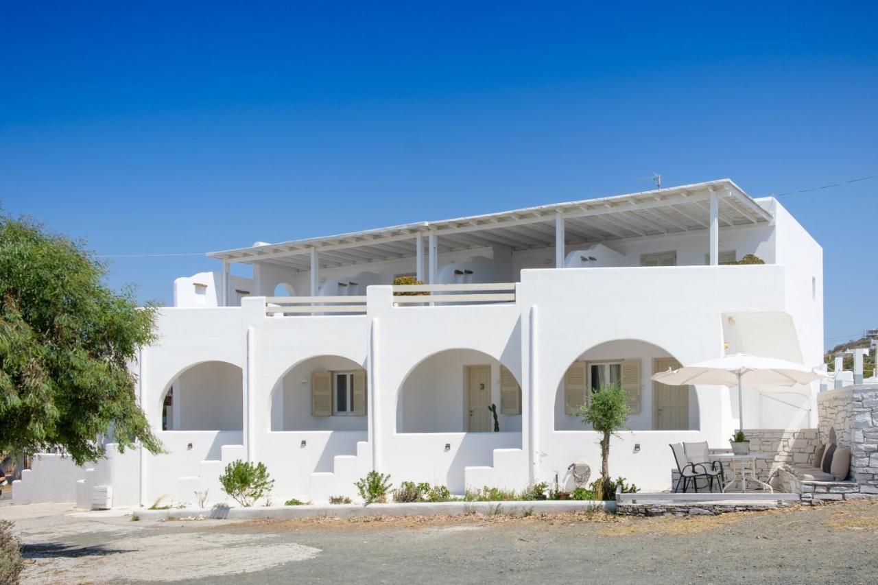 Aspries Suites Piso Livadi Extérieur photo