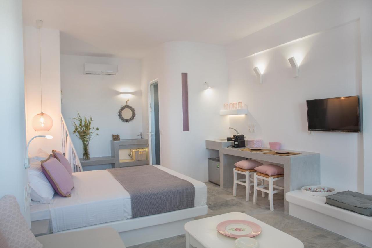 Aspries Suites Piso Livadi Extérieur photo