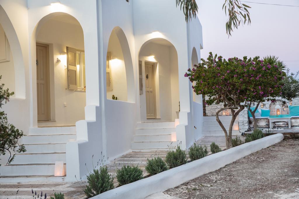 Aspries Suites Piso Livadi Extérieur photo