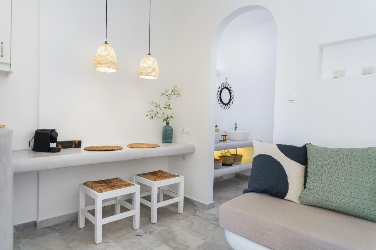 Aspries Suites Piso Livadi Extérieur photo
